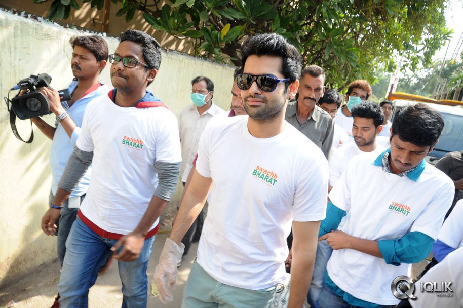 Ram-Pothineni-Joins-Swachh-Bharath-Campaign